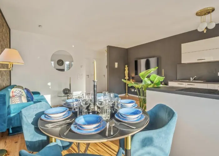 Luxury Long-term With Terrace Apartment *
