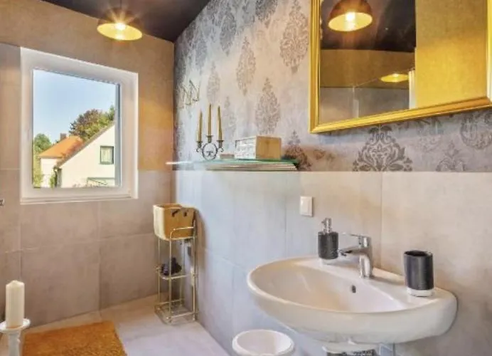 Luxury Long-term With Terrace