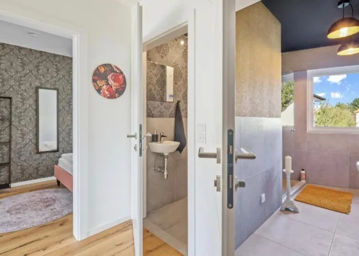 Luxury Long-term With Terrace