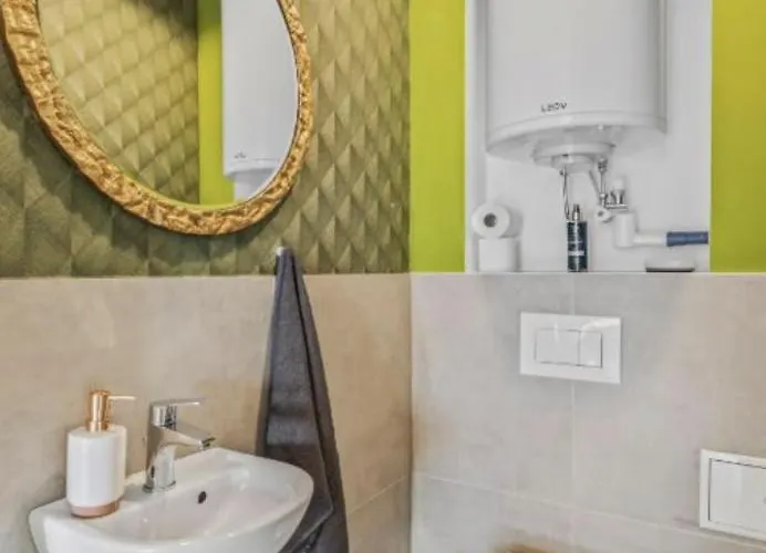 Luxury Long-term With Terrace Apartment