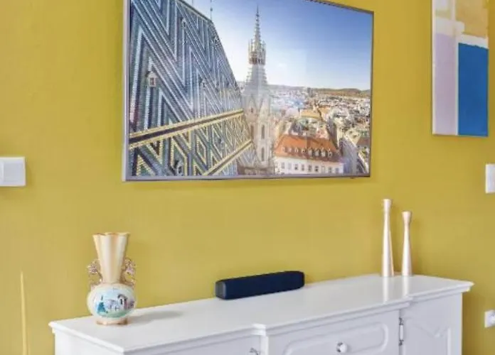Luxury Long-term With Terrace *