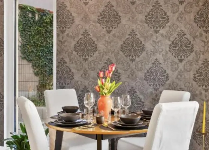 Apartment Luxury Long-term With Terrace